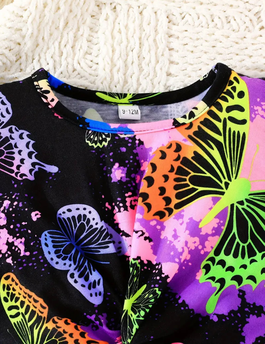 2-Piece Vibrant Butterfly Gradient Print Toddler & Infant Girl's Summer Outfit Set - Soft, Breathable, Comfortable T-Shirt & Shorts - Perfect for Daily Wear, Holidays, and Parties