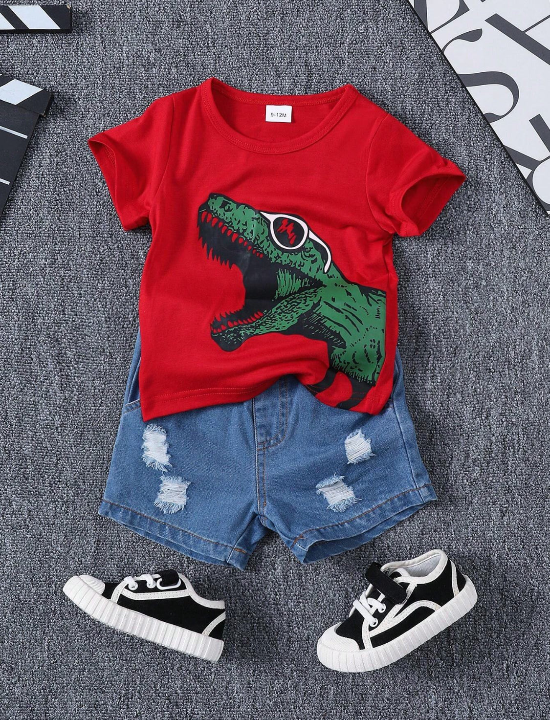 2pcs Baby Boy Cool Dinosaur Design Printed Short Sleeve Top + Ripped Denim Shorts, Fashionable, Casual And Comfortable, Summer Kids' Wear