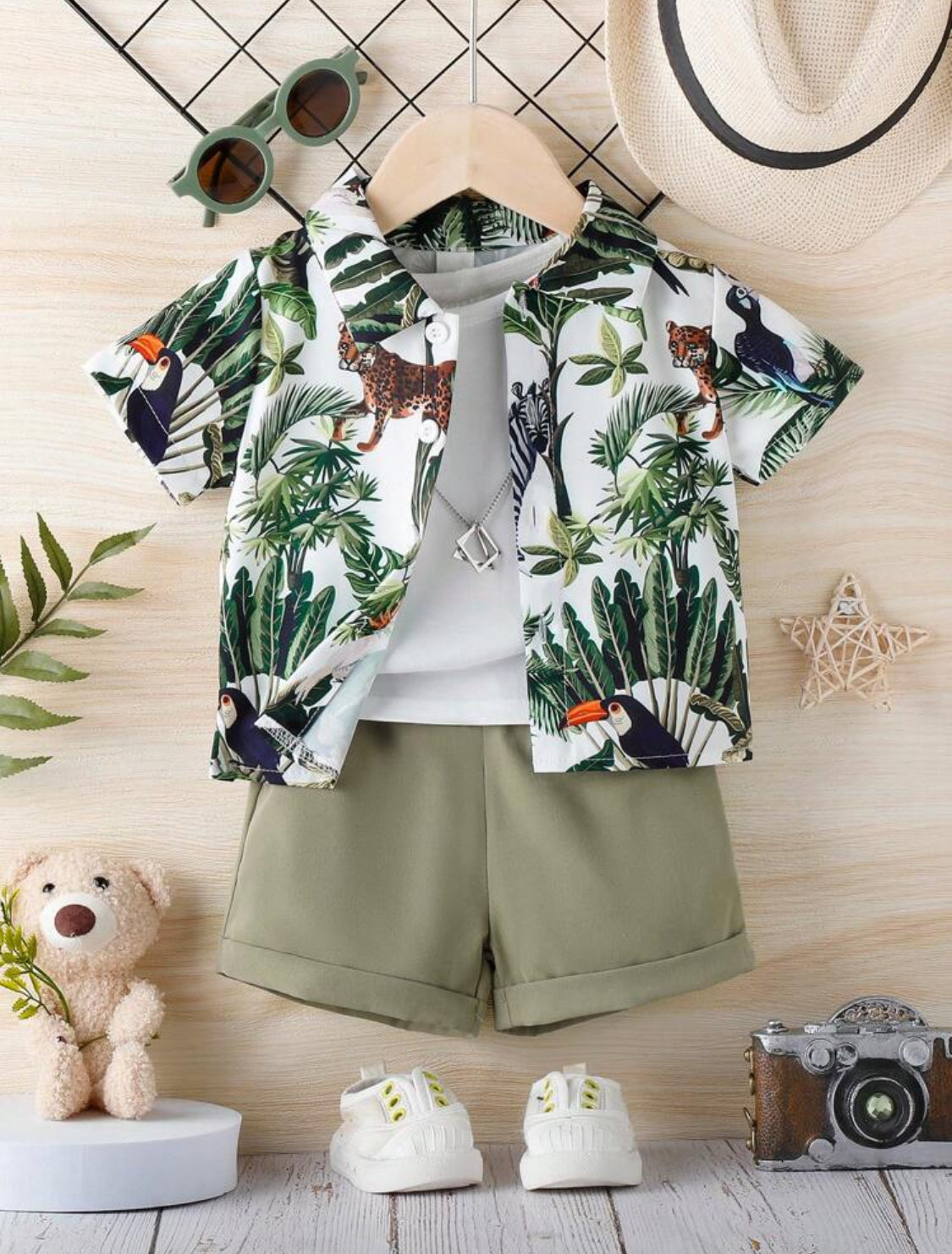 Baby Boy Tropical And Animal Print Short Sleeve Shirt And Shorts Casual Holiday Set For Summer