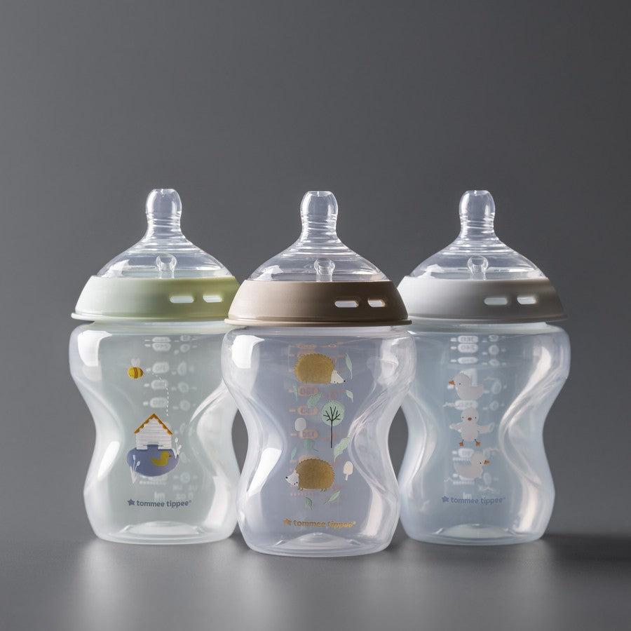 Tommee Tippee Baby Bottles, Natural Start Anti-Colic Baby Bottle with Slow Flow Breast-Like Teat 260ml 0m+ Self-Sterilising Decorated 3 Pack