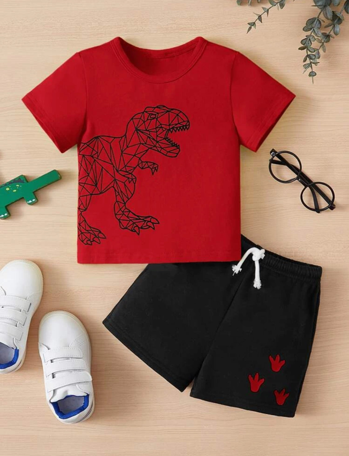 SHEIN Baby Boy Dinosaur Print Tee & Drawstring Waist Shorts